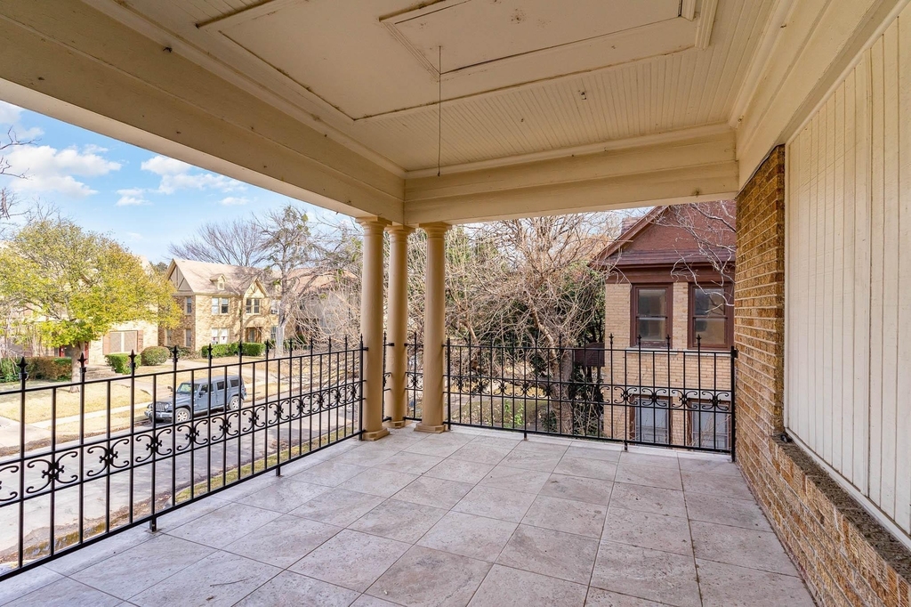 4008 Herschel Avenue - Photo 1