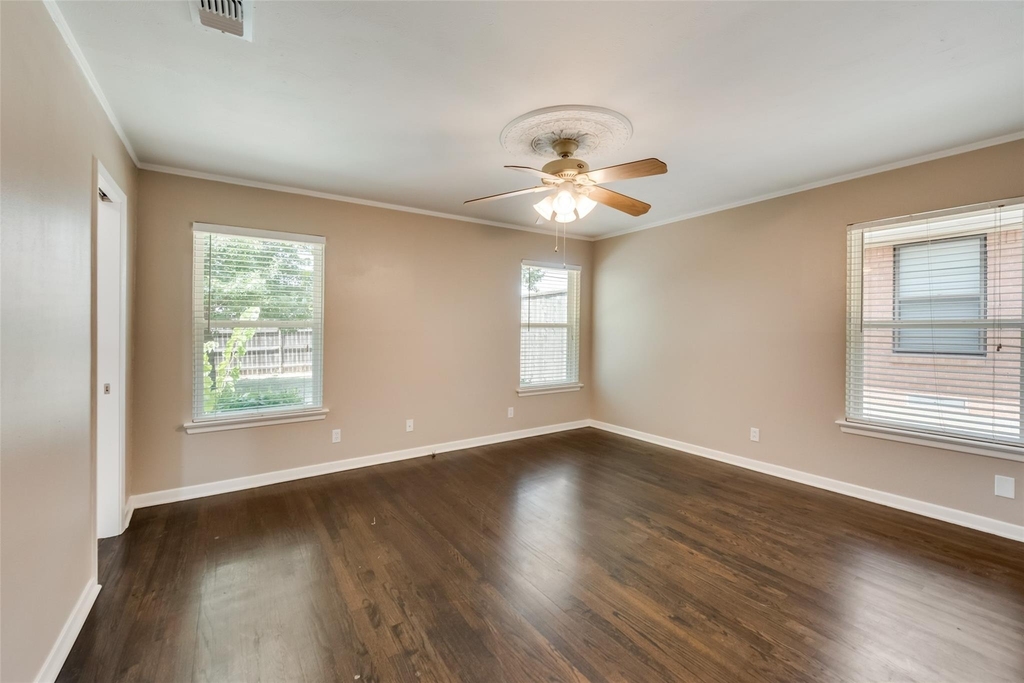 2629 San Medina Avenue - Photo 11