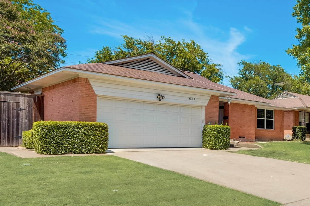 2629 San Medina Avenue - Photo 1