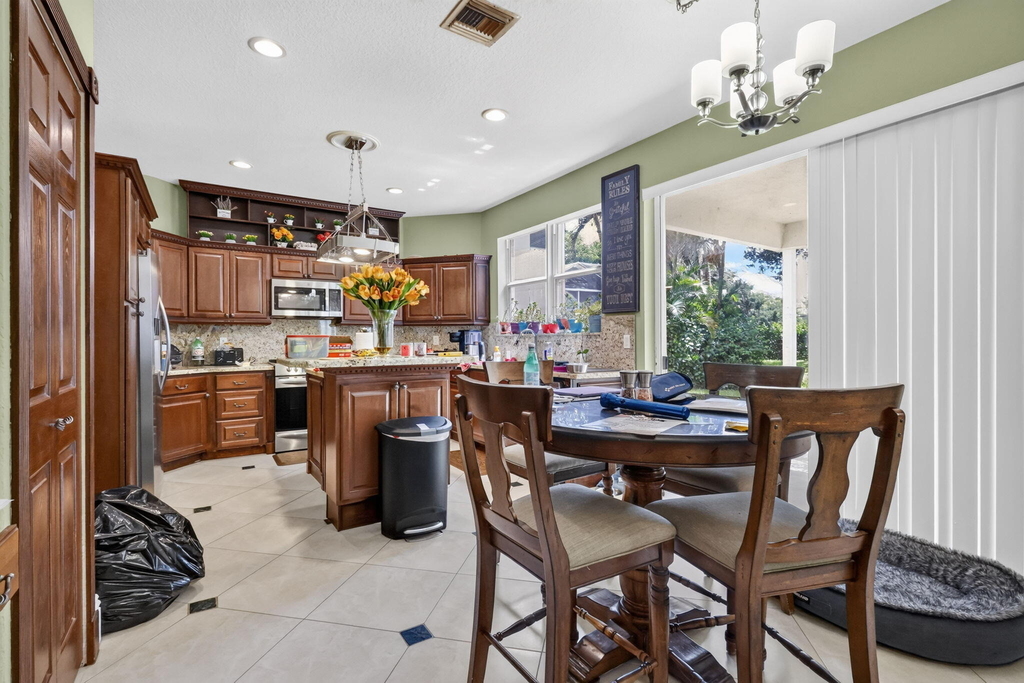 7280 Serrano Terrace - Photo 9