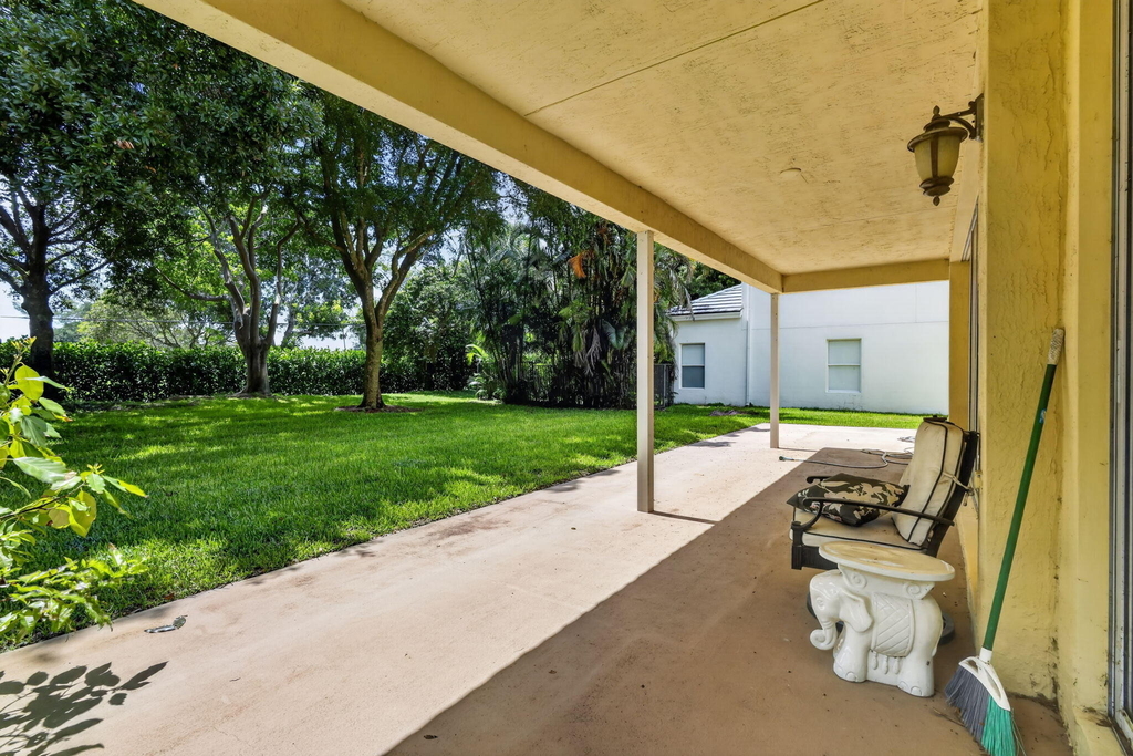 7280 Serrano Terrace - Photo 22