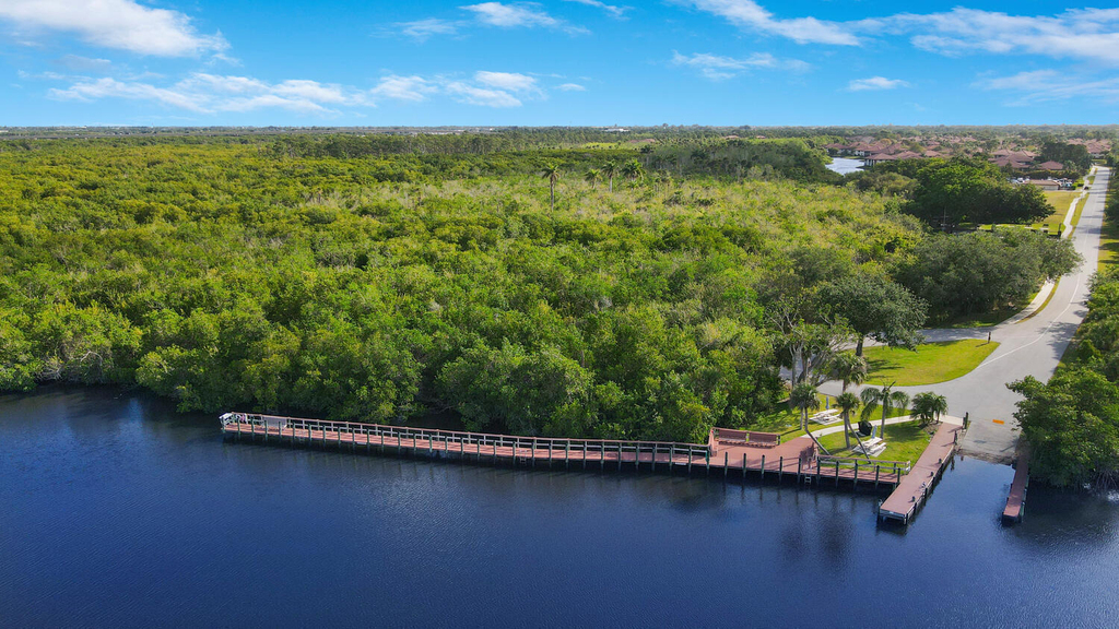 540 Sw South River Drive - Photo 1
