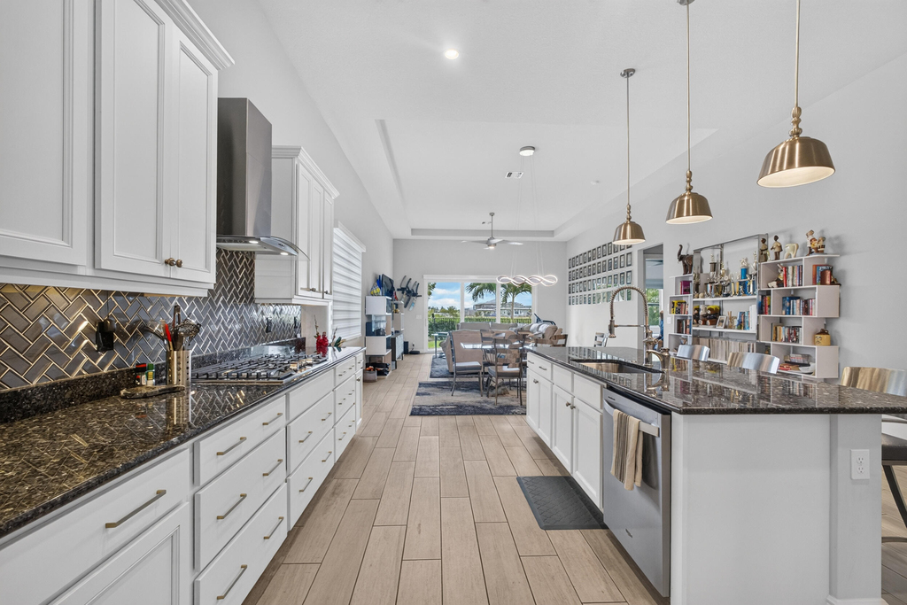 9945 Regency Way - Photo 12