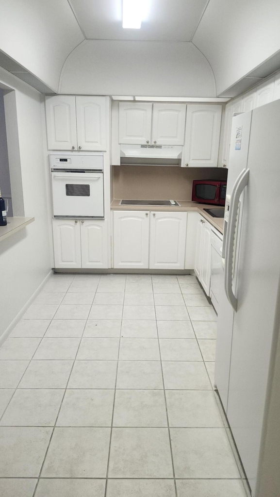 19390 Collins Avenue - Photo 8