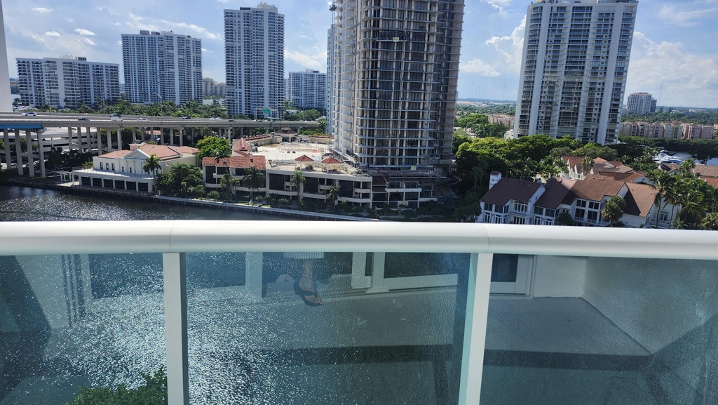 19390 Collins Avenue - Photo 6