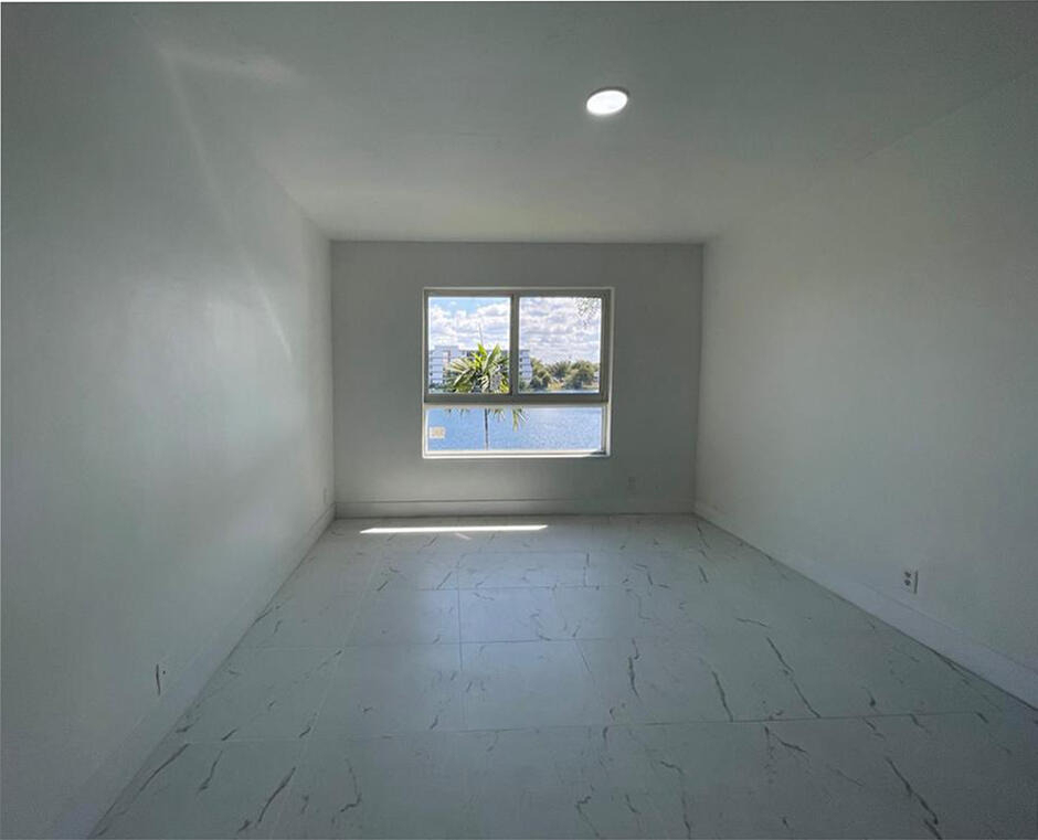 19255 Ne 2nd Avenue - Photo 11