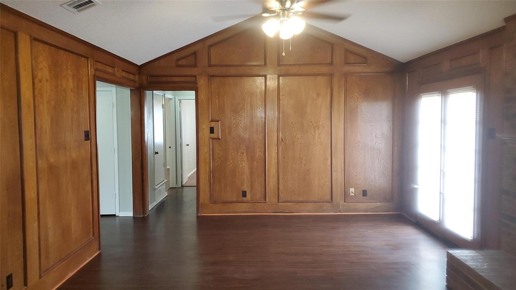 317 Doral Place - Photo 3