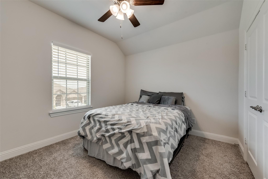 10704 Strike Street - Photo 20