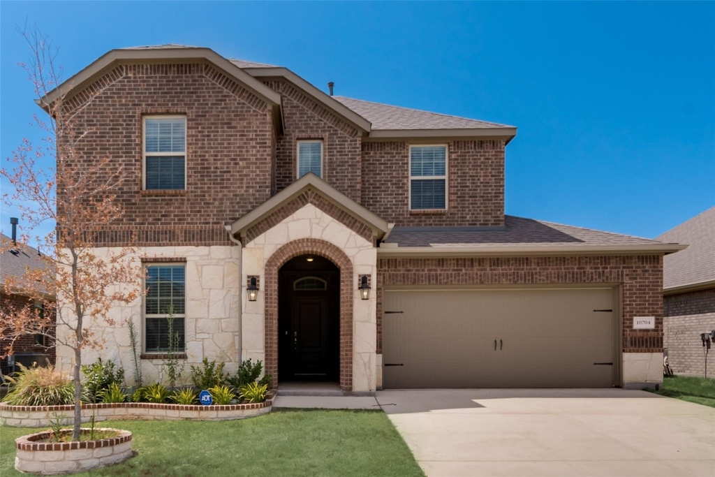 10704 Strike Street - Photo 1