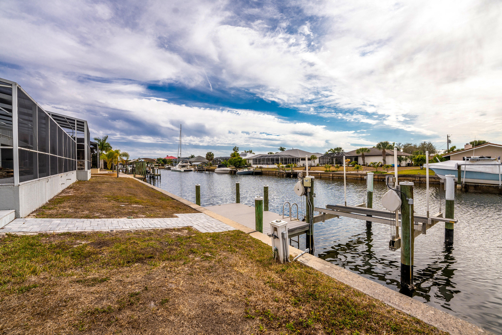 139 Seville Place Sw - Photo 33