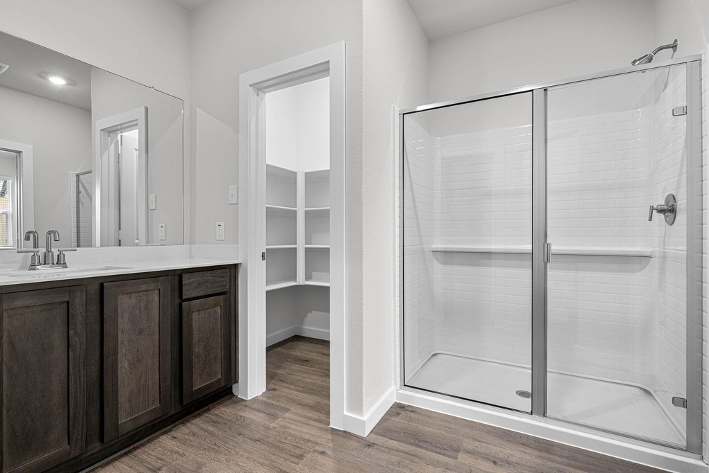 1714 Paul Drive - Photo 4