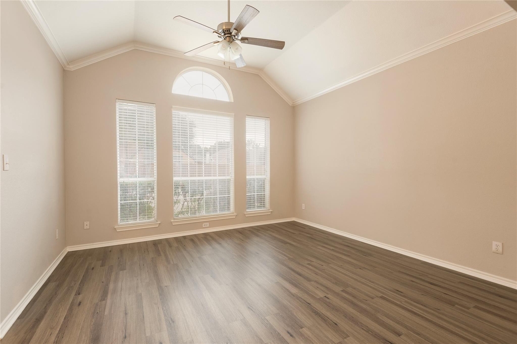 7829 Case Drive - Photo 3