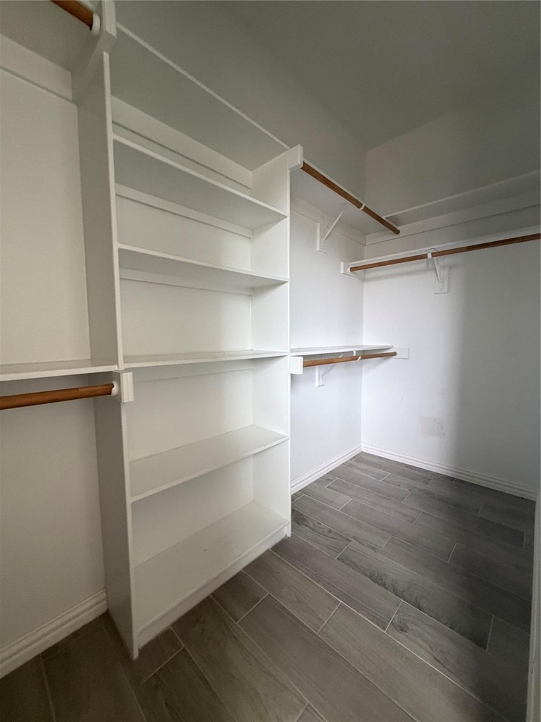 6111 Collins Court - Photo 8