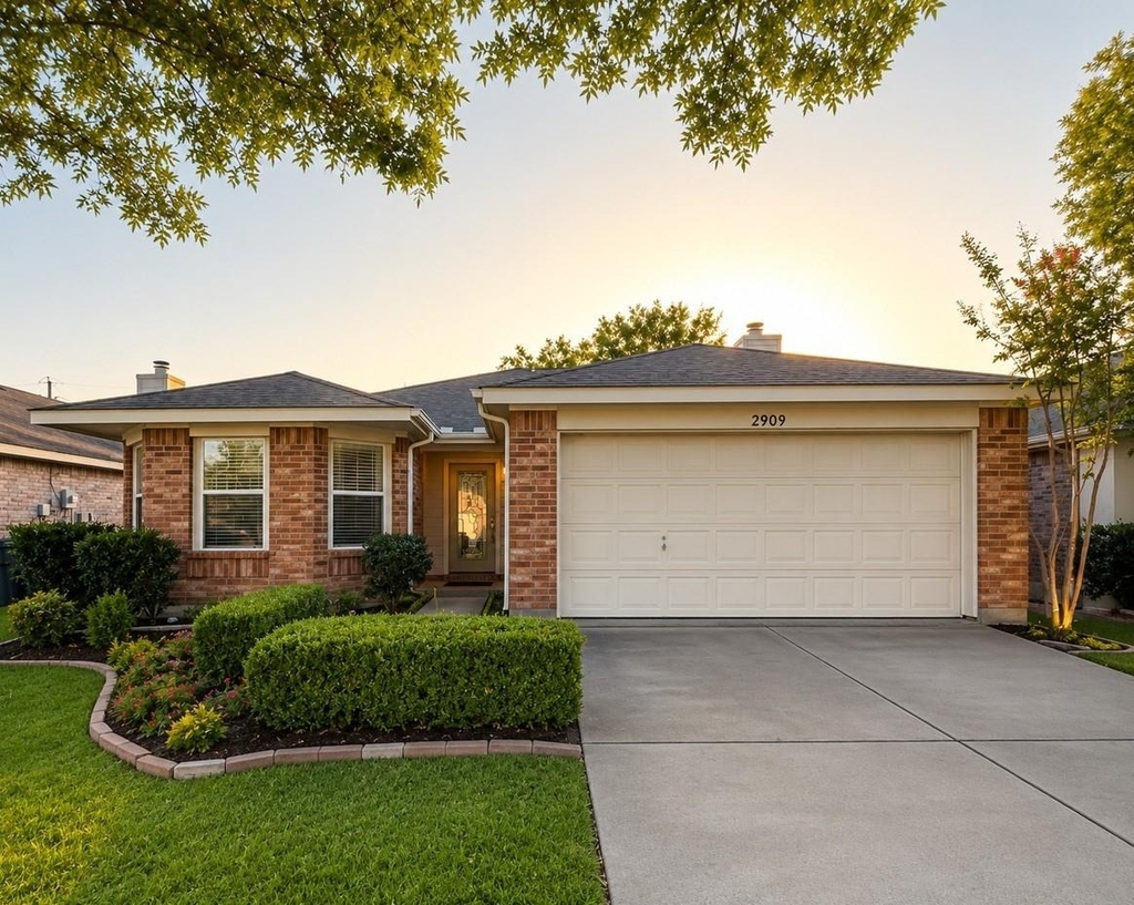 2909 Windhaven Drive - Photo 0