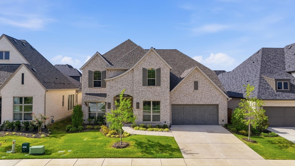 2229 Plumeria Lane - Photo 0
