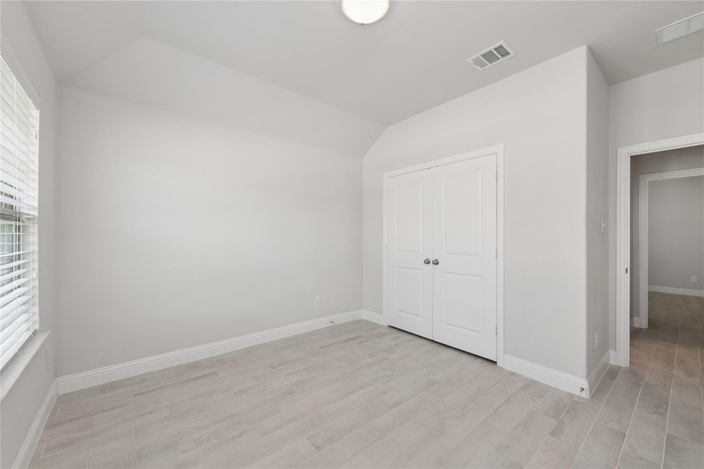 528 Cattle Chute Court - Photo 4