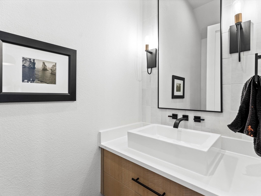 401 Martinique Avenue - Photo 7