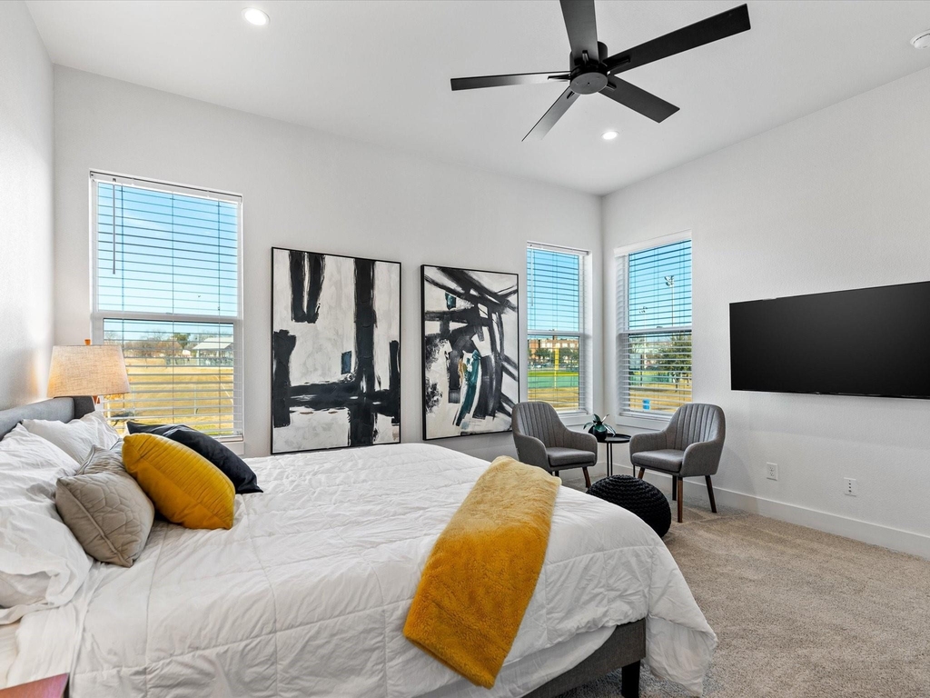 401 Martinique Avenue - Photo 9