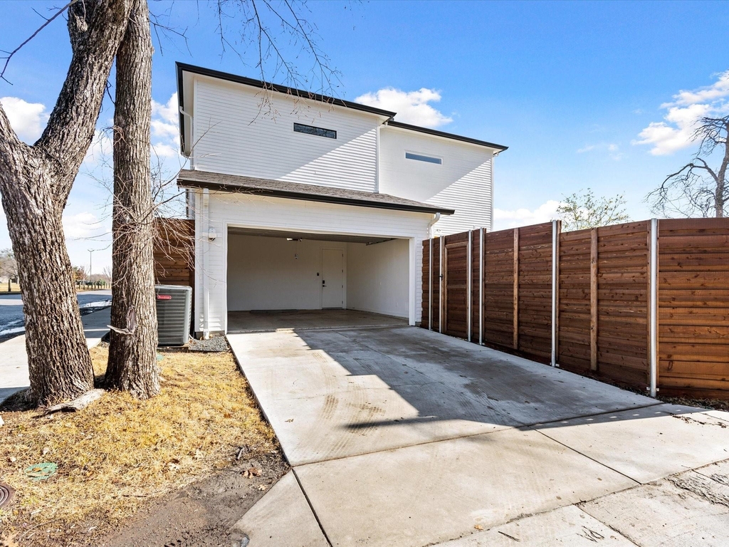 401 Martinique Avenue - Photo 17