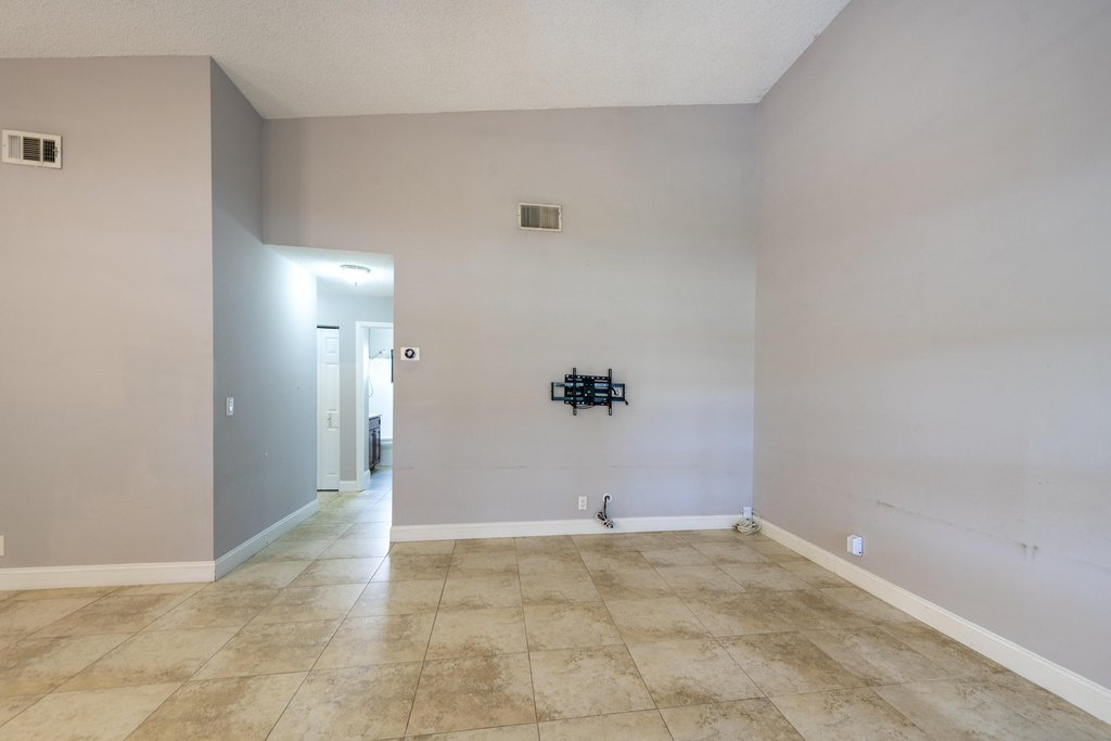 325 Nw 65th Terrace - Photo 8