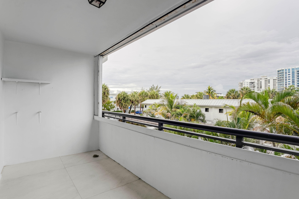 401 Briny Avenue - Photo 21