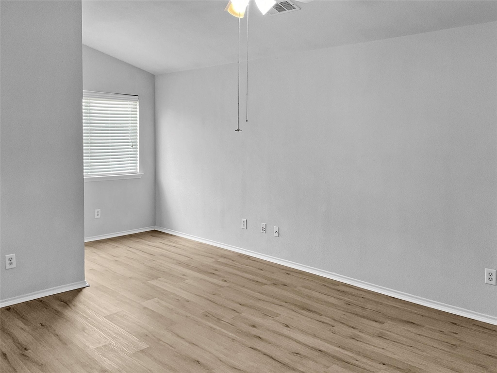 6521 Regina Drive - Photo 17