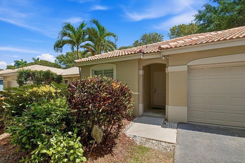4112 Pine Ridge Lane - Photo 2