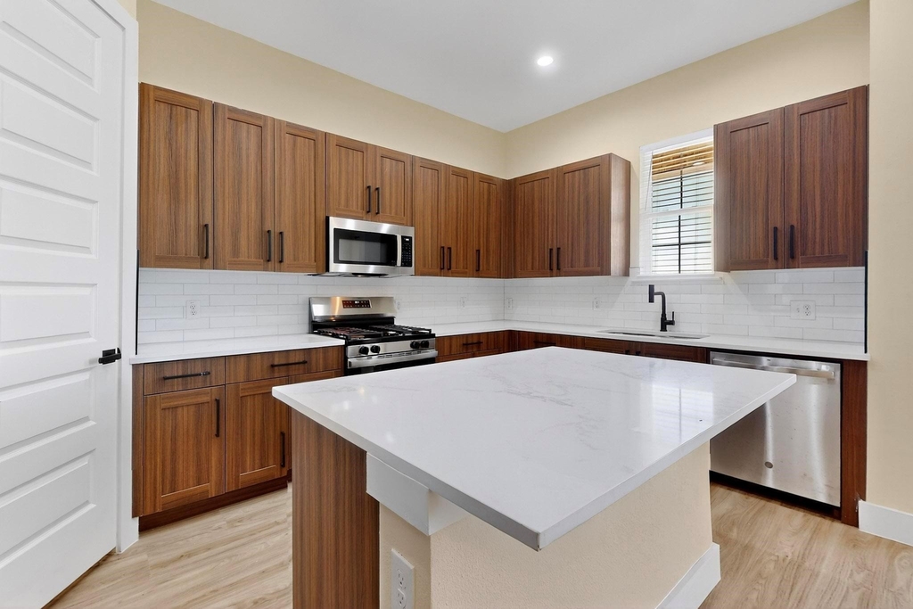 3425 Sanjeev Drive - Photo 8