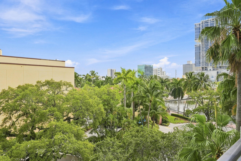 610 W Las Olas Boulevard - Photo 25