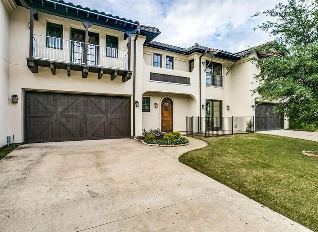 857 N Glasgow Drive - Photo 0