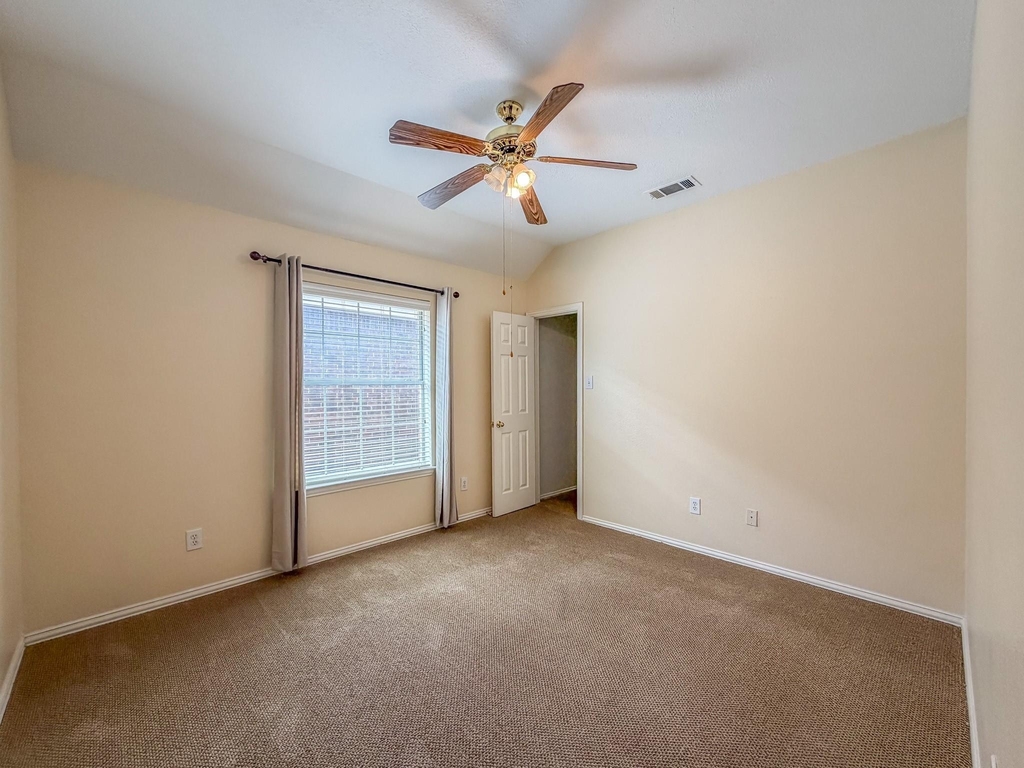 9612 Cliffside Drive - Photo 14