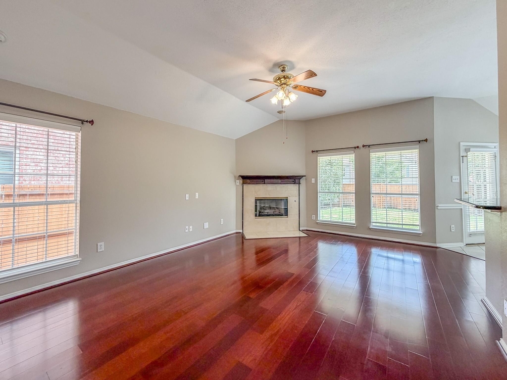 9612 Cliffside Drive - Photo 8