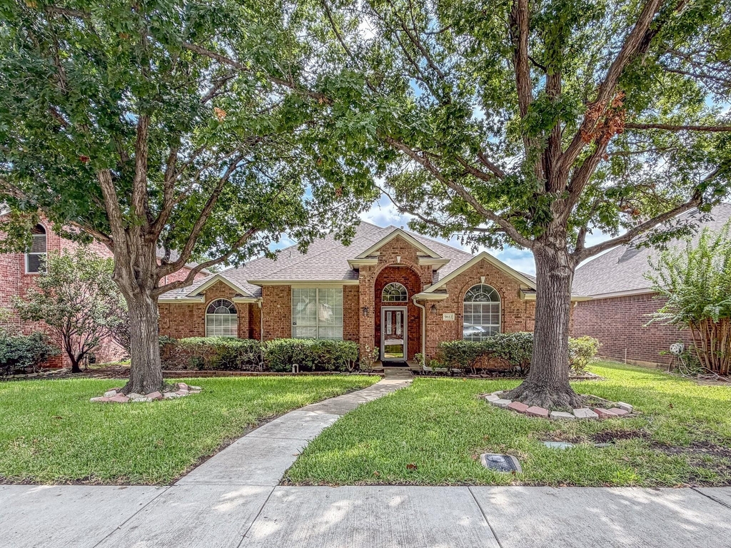 9612 Cliffside Drive - Photo 1