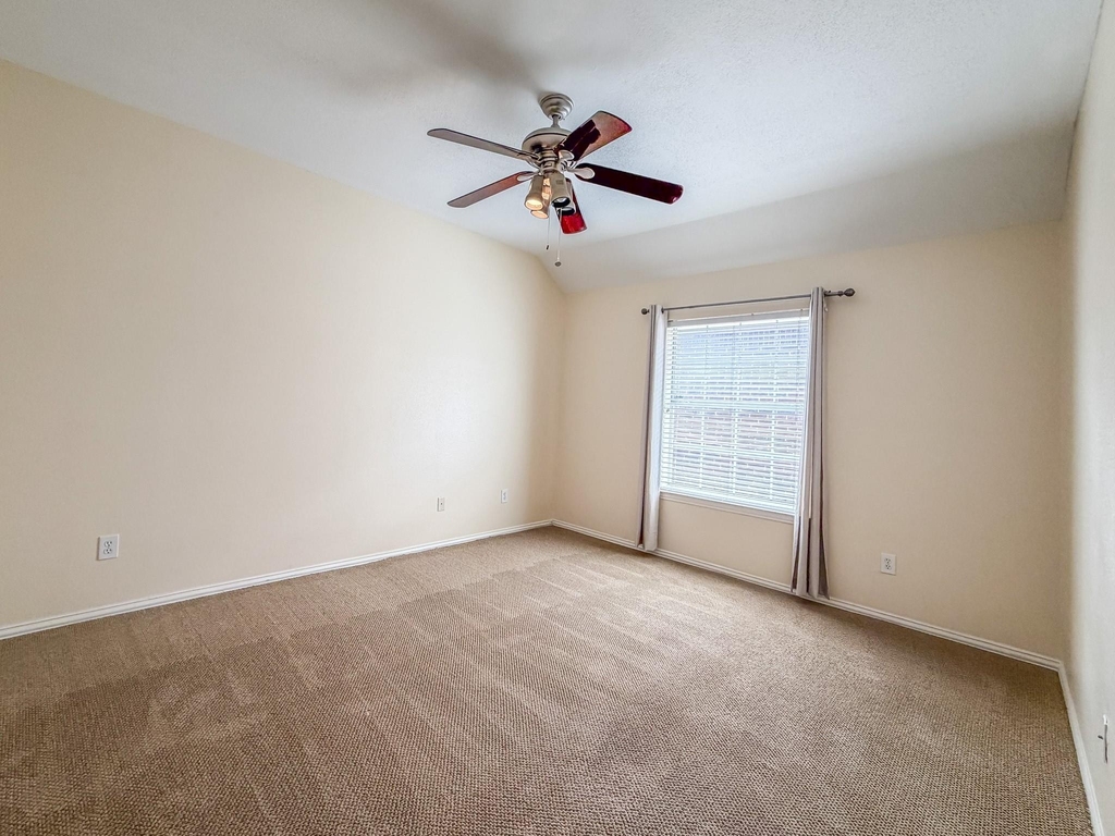 9612 Cliffside Drive - Photo 12