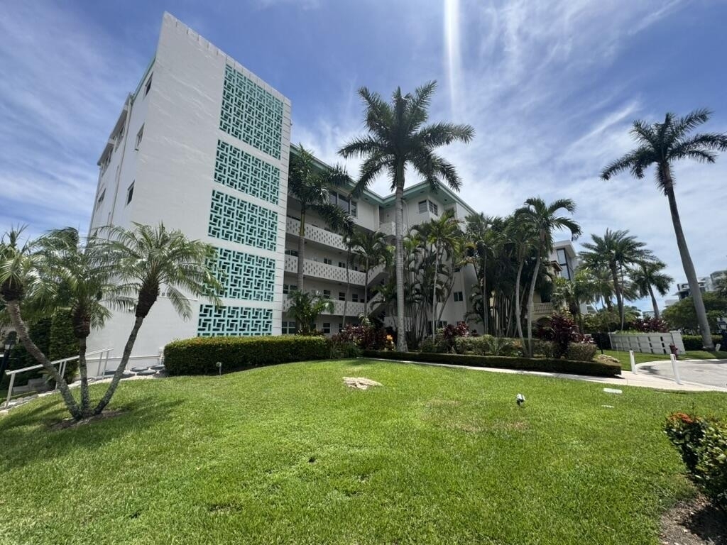 180 Isle Of Venice Drive - Photo 0