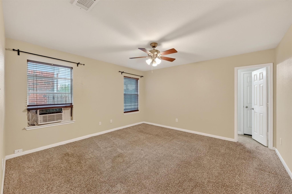 9133 Sun Haven Way - Photo 15