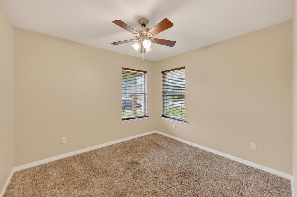 9133 Sun Haven Way - Photo 13