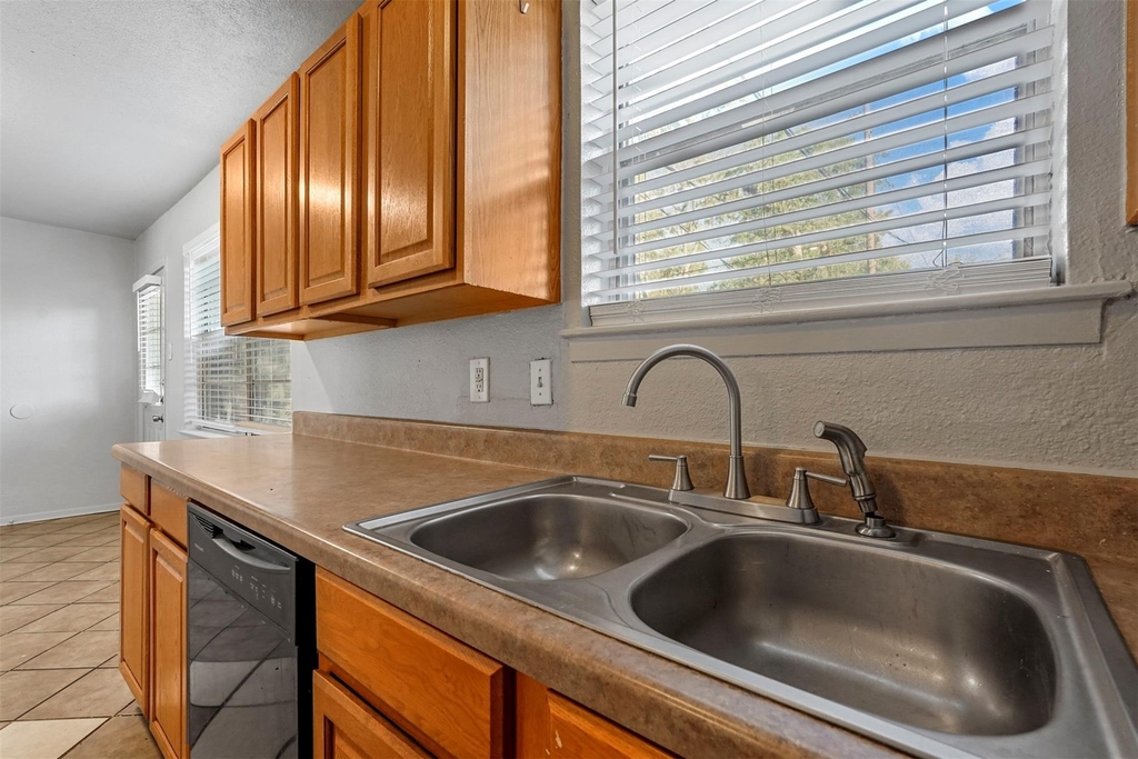 3204 Caribbean Drive - Photo 12