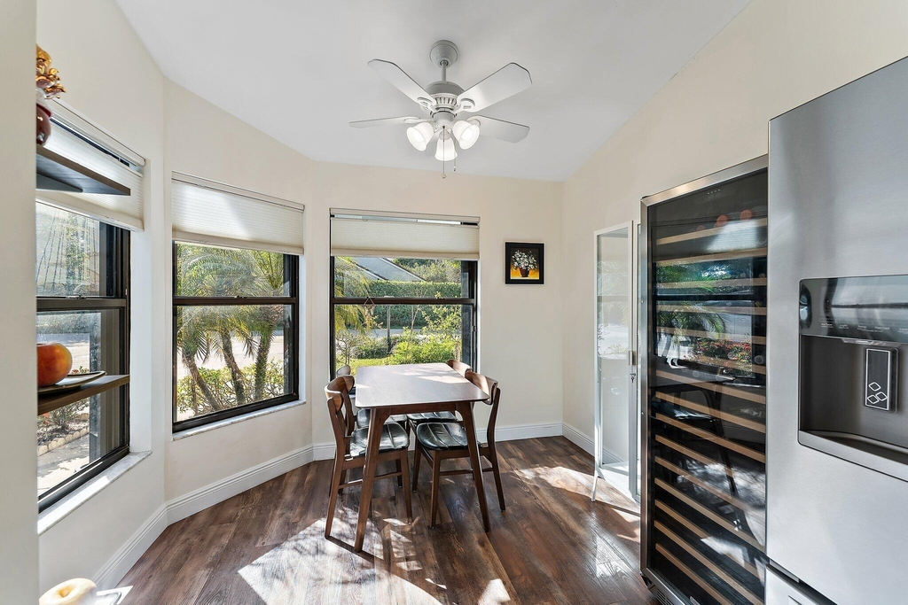 801 Kintyre Court - Photo 4