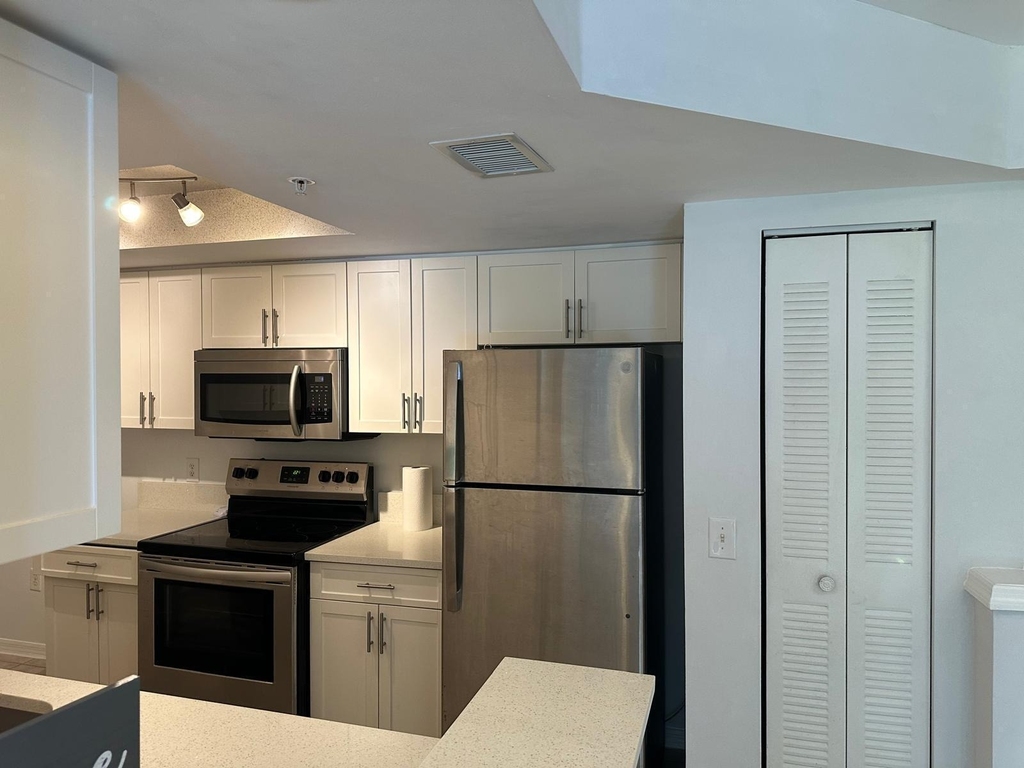 4179 N Haverhill Road - Photo 6