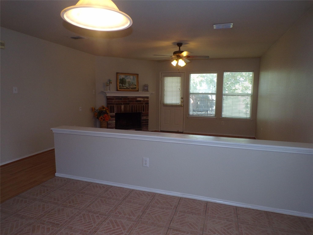 2612 Sierra Drive - Photo 3