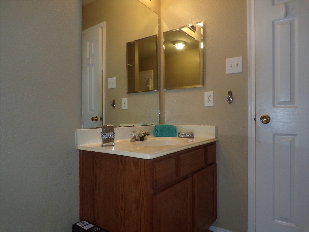 2612 Sierra Drive - Photo 9