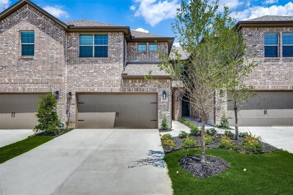 517 Sequoia Street - Photo 0