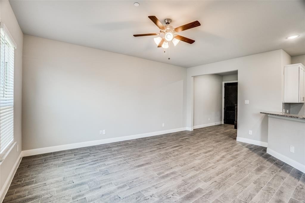 517 Sequoia Street - Photo 5