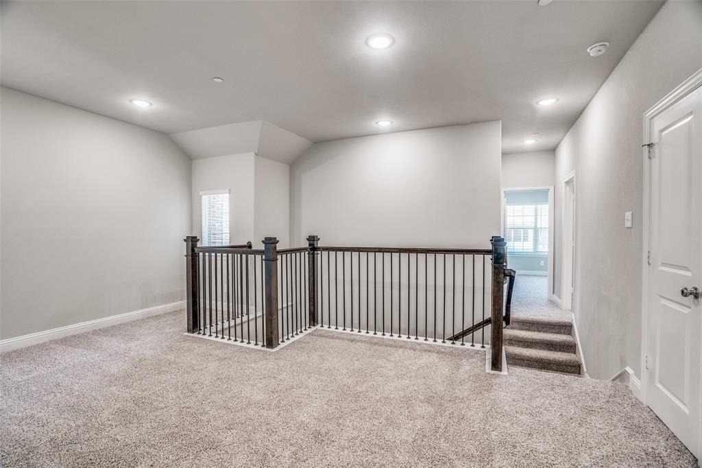 517 Sequoia Street - Photo 10