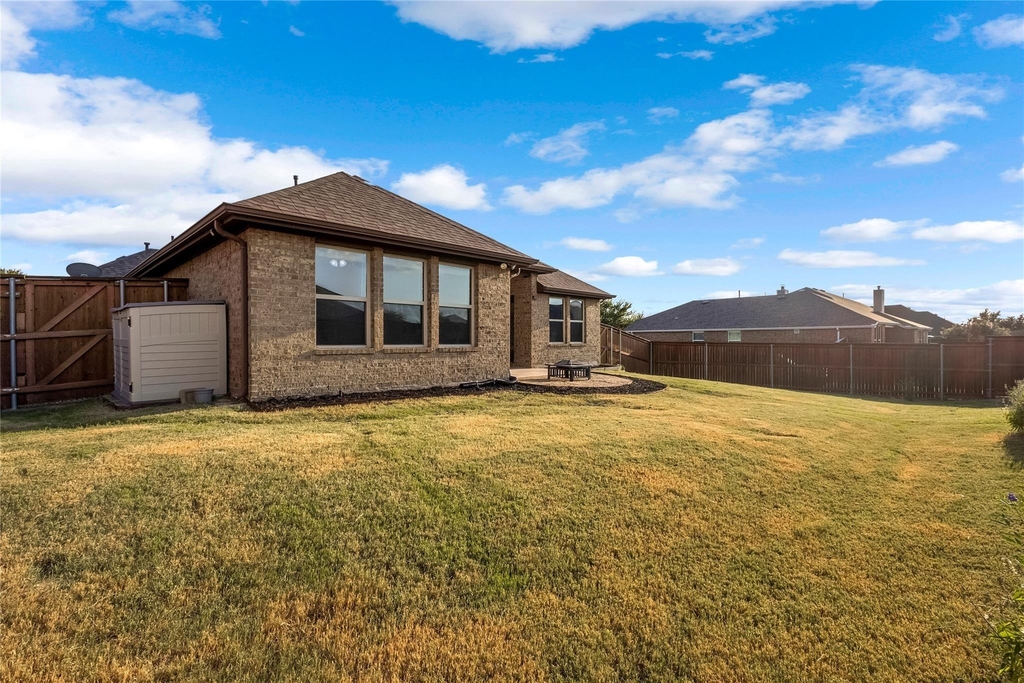 515 Barnstorm Drive - Photo 2