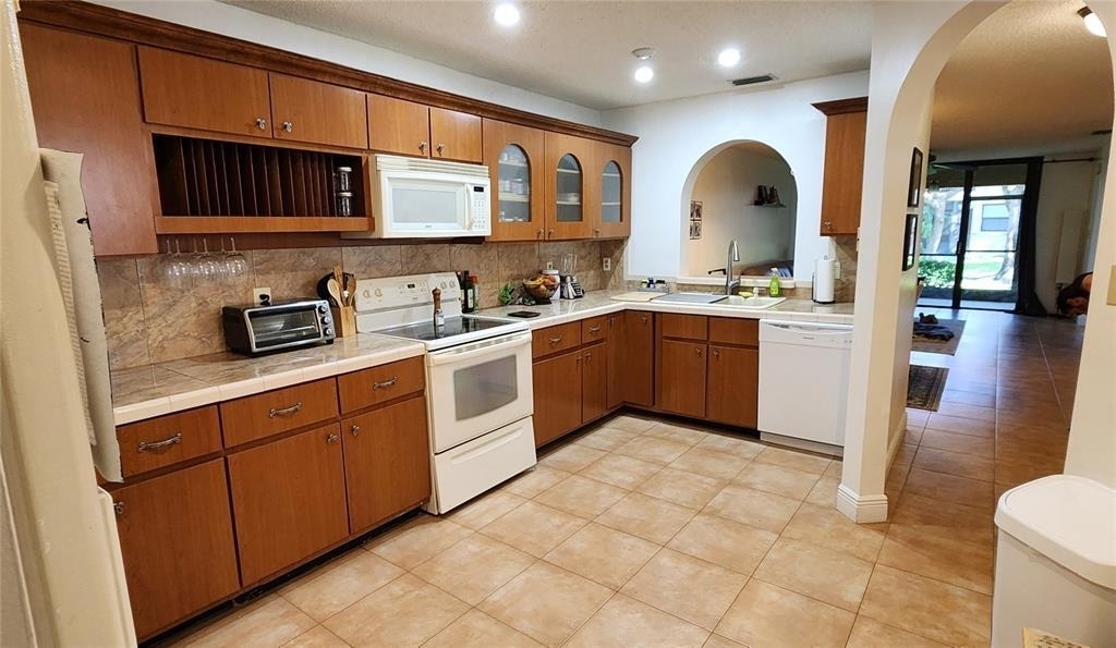 9862 Nw 1st Court - Photo 4
