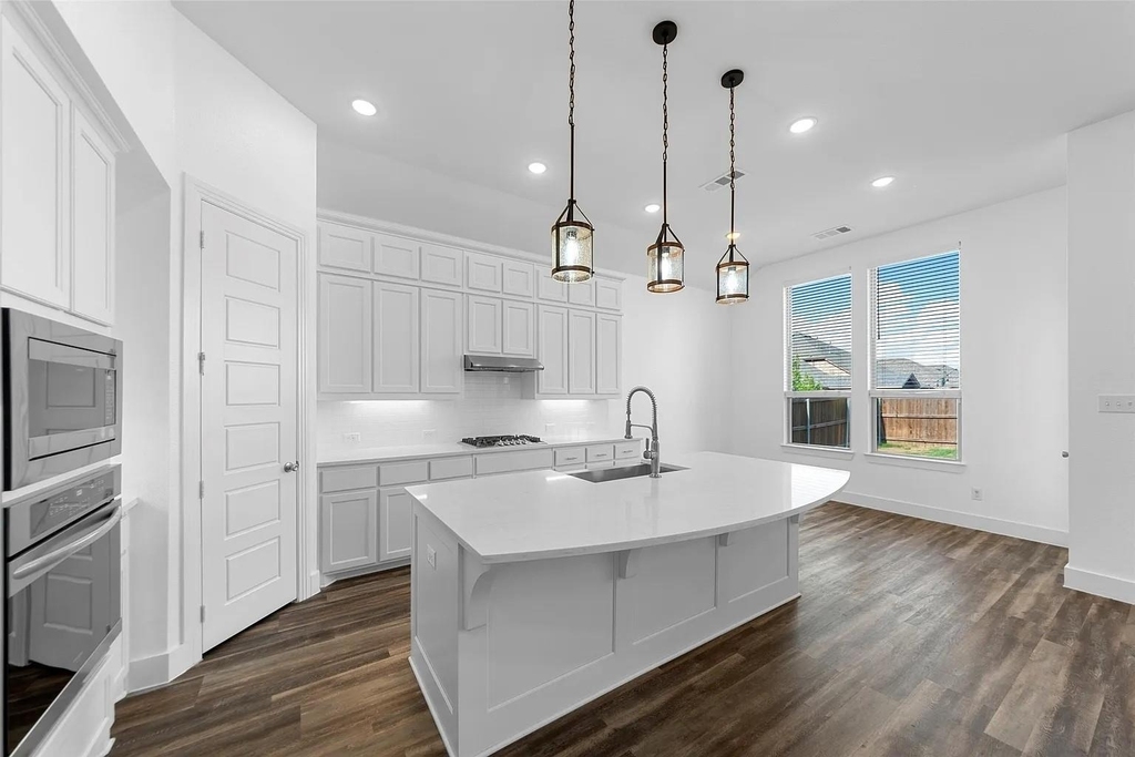 2025 St Andrews Drive - Photo 8