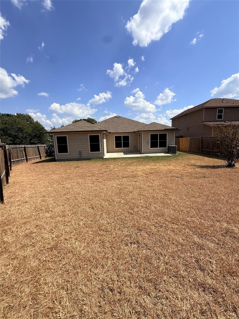 1401 Macy Lane - Photo 20