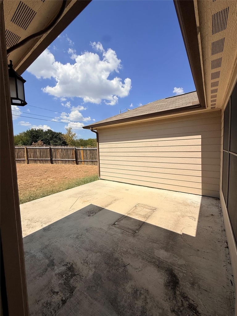 1401 Macy Lane - Photo 19